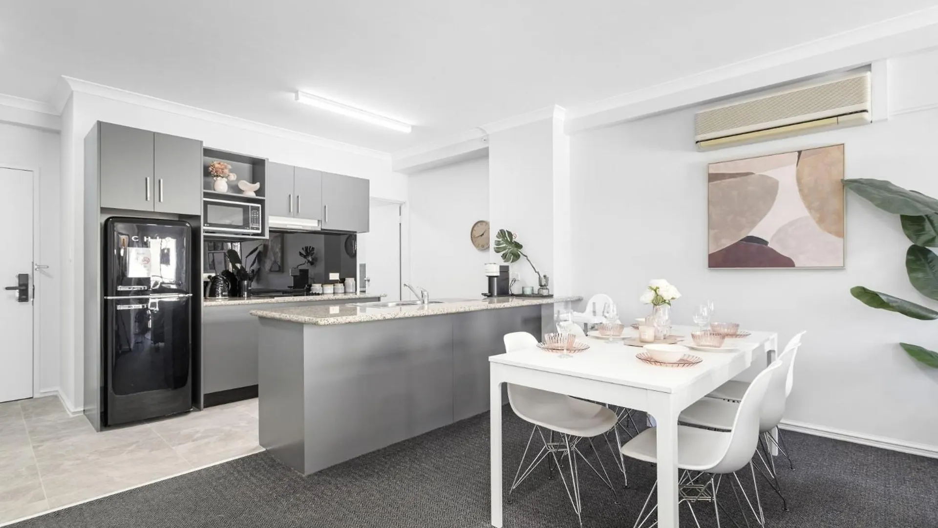 City Living Retreat - 2Br Apartment In East Perth Αυστραλία