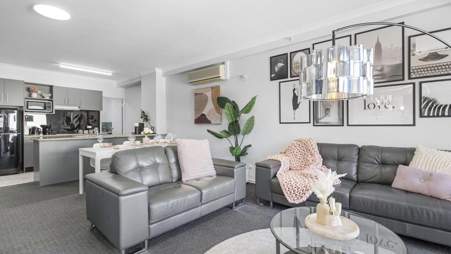 City Living Retreat - 2Br Apartment In East Perth Australia