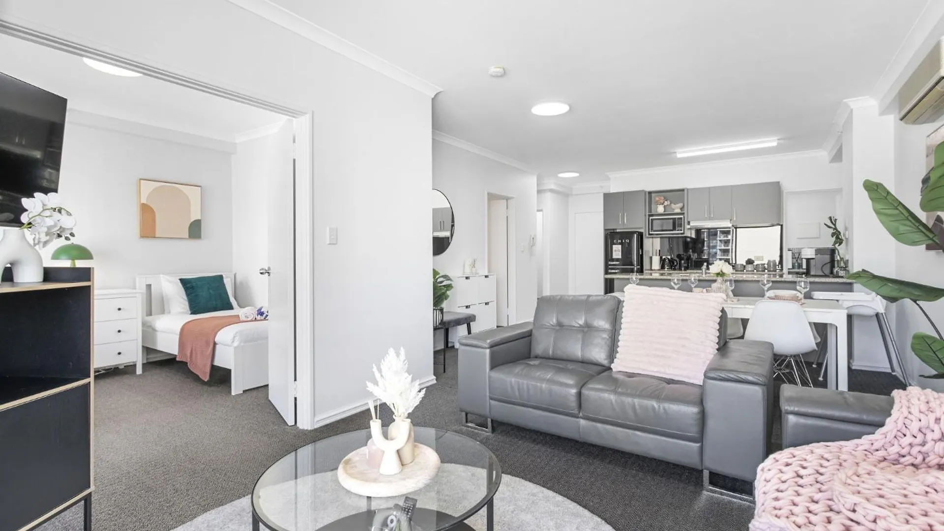 City Living Retreat - 2Br Apartment In East Perth