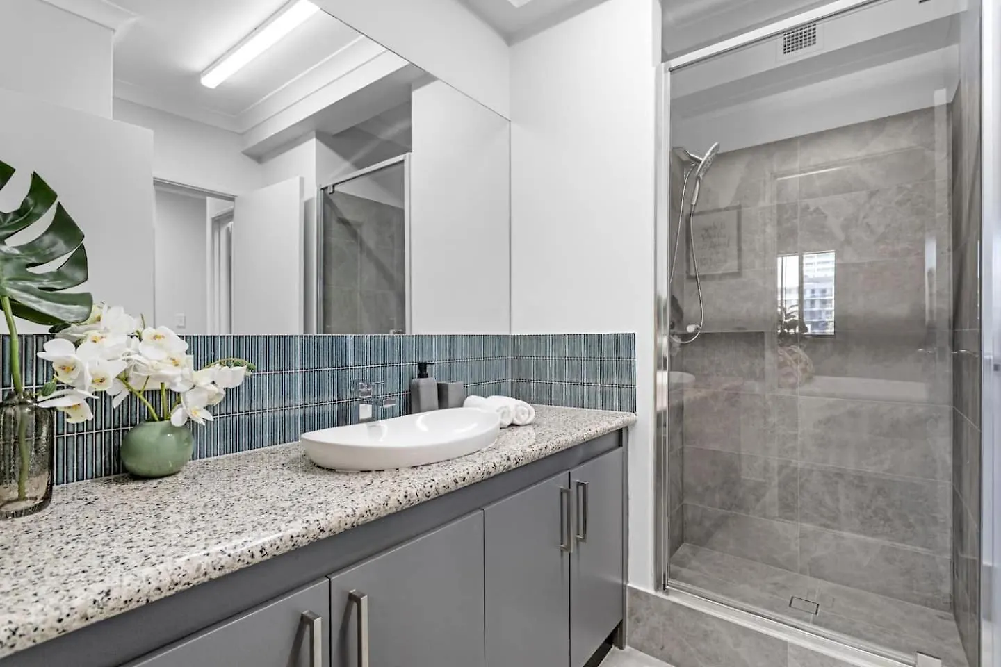 City Living Retreat - 2Br Apartment In East Perth Australia